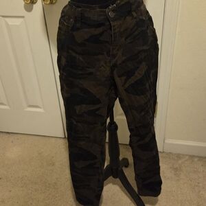 Camo Ankle Pants